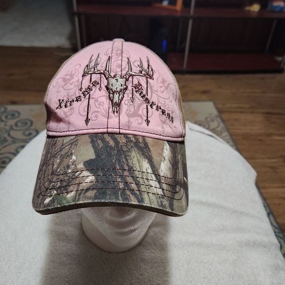 Buckwear Women's Hat - Picture 1 of 4